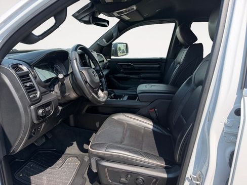 Used 2022 RAM 1500 Limited w/ Body-Colour Bumper Group AWD/4WD image 9