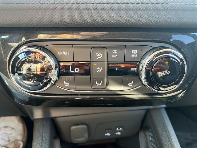 New 2026 Chevrolet TrailBlazer LT w/ Convenience Package AWD/4WD image 17