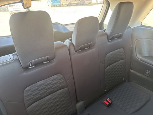 Certified 2024 Nissan Pathfinder SV image 22