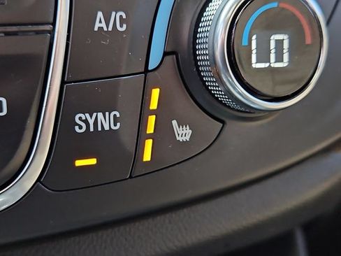 Used 2023 Chevrolet Traverse Premier w/ LPO, Floor Liner Package FWD image 26