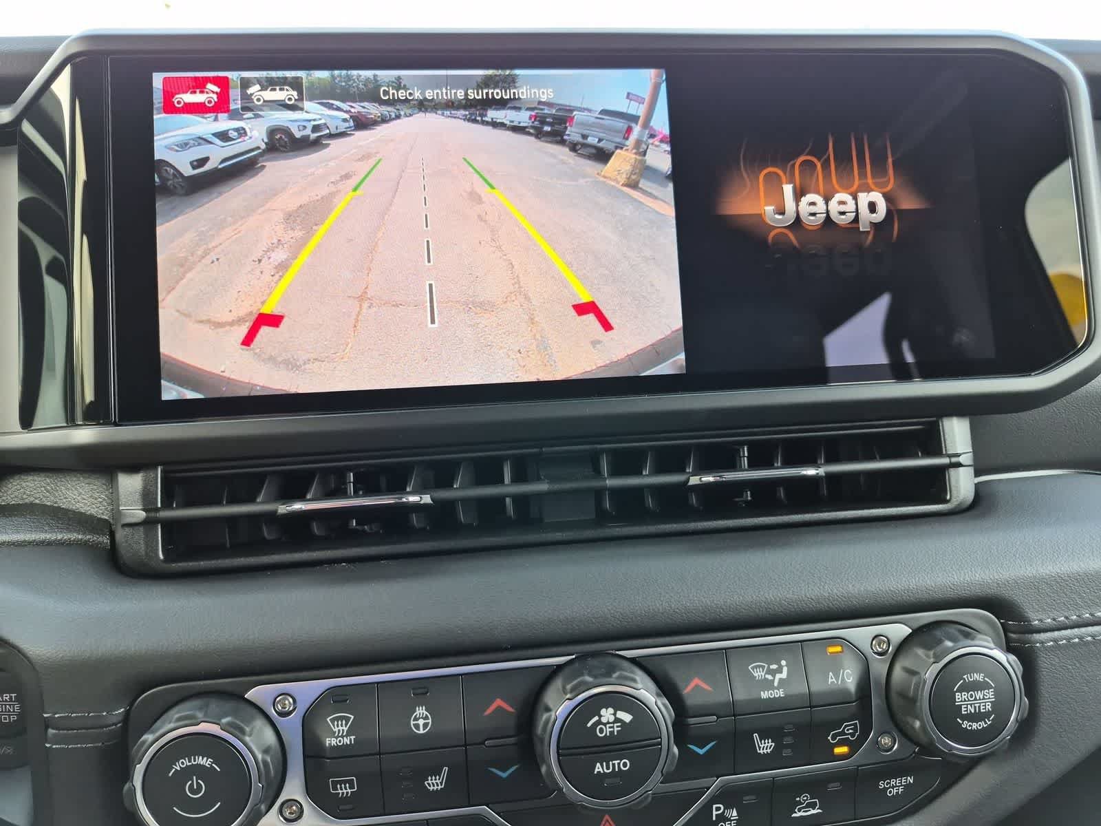 New 2026 Jeep Wrangler Unlimited Sahara AWD/4WD image 28