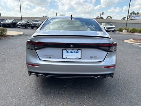 Used 2023 Honda Accord Sport image 6