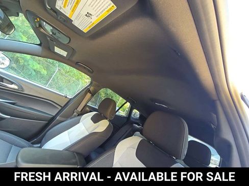 Used 2026 Chevrolet Trax RS FWD image 11