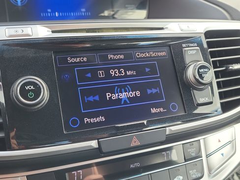 Used 2013 Honda Accord EX-L image 17