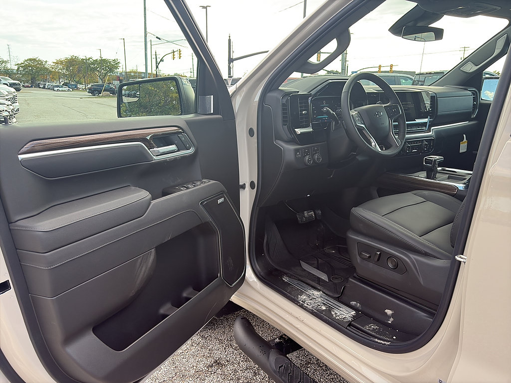New 2026 Chevrolet Silverado 1500 RST w/ Convenience Package II AWD/4WD image 10