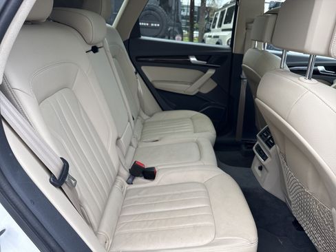 Used 2018 Audi Q5 2.0T Premium Plus w/ Premium Plus Package AWD/4WD image 36