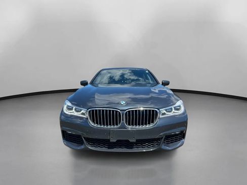 Used 2019 BMW 750i xDrive w/ Executive Package AWD/4WD image 3