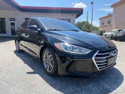 Used 2017 Hyundai Elantra SE FWD image 7