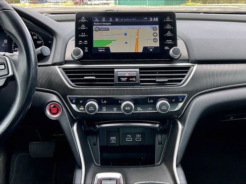 Used 2021 Honda Accord Touring image 8