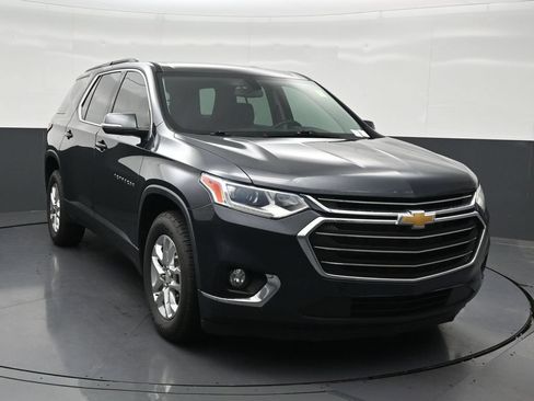 Used 2021 Chevrolet Traverse LT FWD image 8