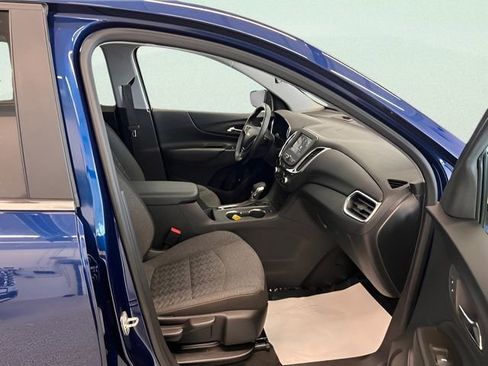Certified 2023 Chevrolet Equinox LT w/ Driver Convenience Package image 9