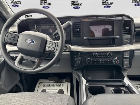 Used 2024 Ford F350 XLT AWD/4WD image 11