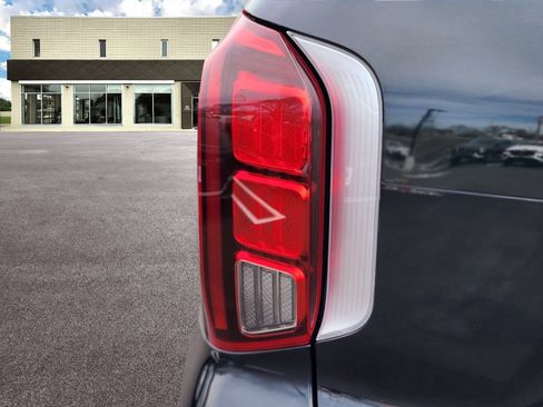 Used 2024 Hyundai Palisade Calligraphy image 9
