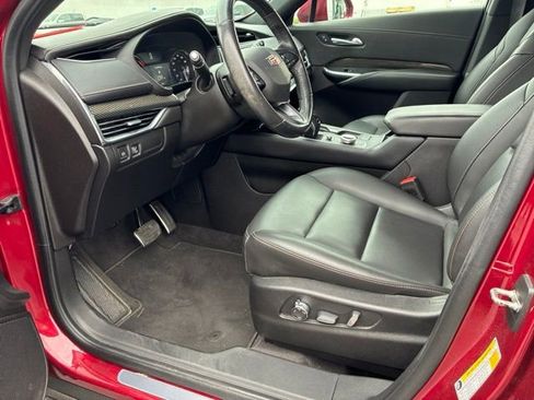 Used 2019 Cadillac XT4 Sport w/ Driver Awareness Package FWD image 3