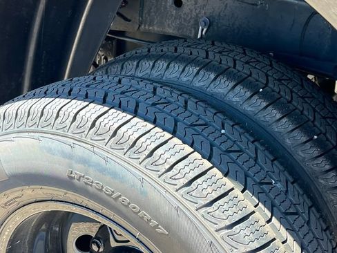 Used 2025 RAM 3500 Laramie AWD/4WD image 8