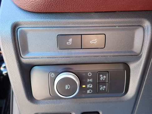 Used 2022 Ford Expedition Max Limited AWD/4WD image 21
