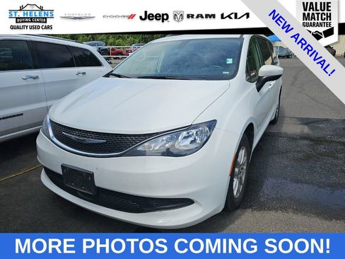 Used 2021 Chrysler Voyager Lxi FWD image 1