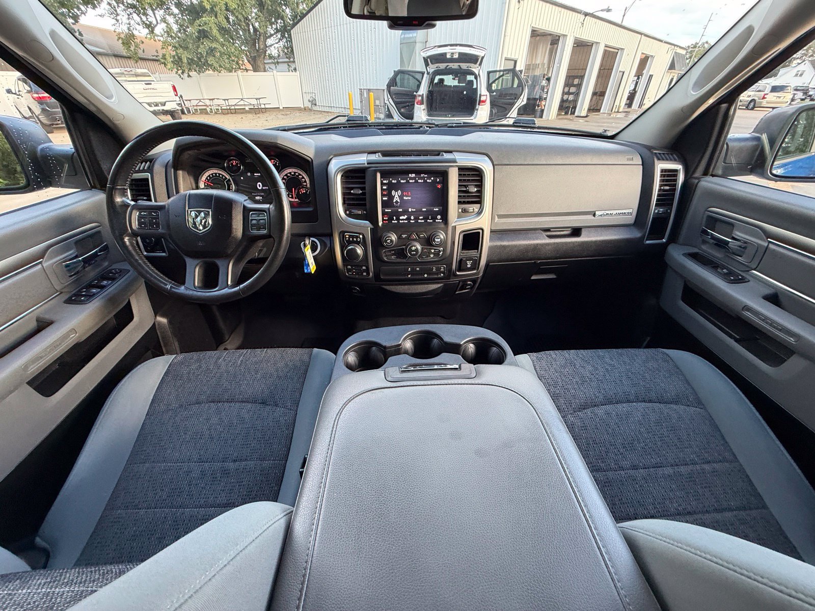 Used 2019 RAM 1500 Big Horn AWD/4WD image 19