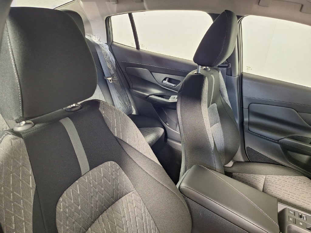 Used 2027 Nissan Sentra SV w/ Floor Mat Package FWD image 26