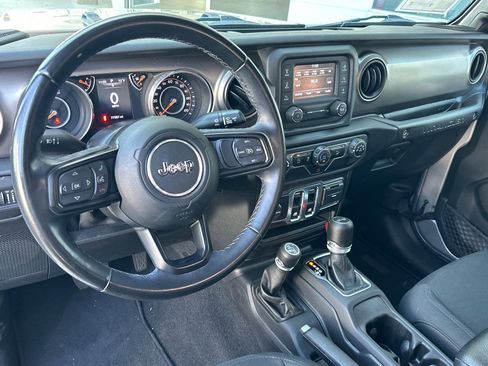 Used 2020 Jeep Wrangler Sport image 13