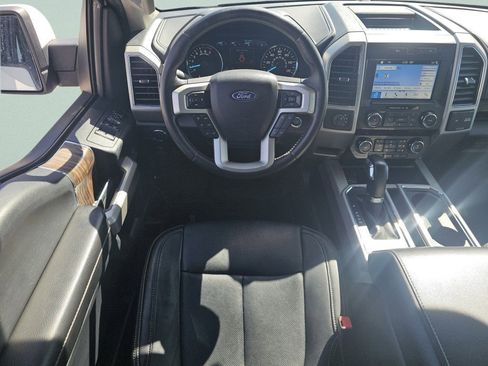 Certified 2019 Ford F150 Lariat image 4