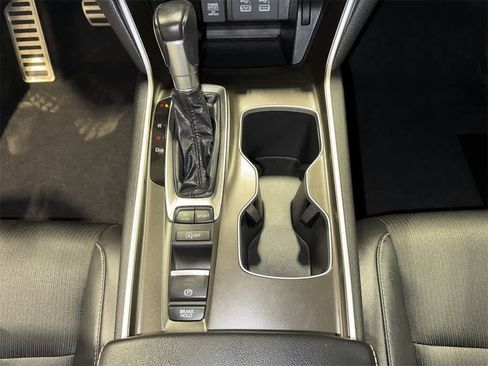 Used 2022 Honda Accord Sport image 30