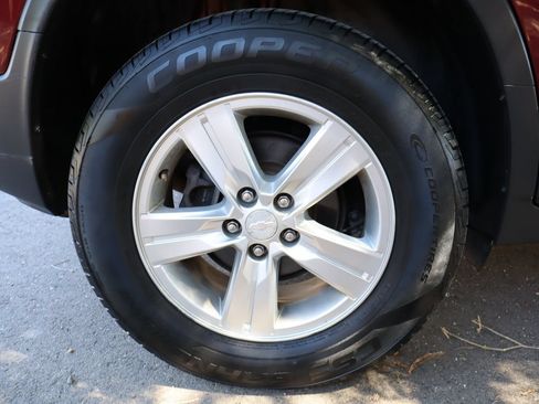 Used 2017 Chevrolet Trax LT AWD/4WD image 43