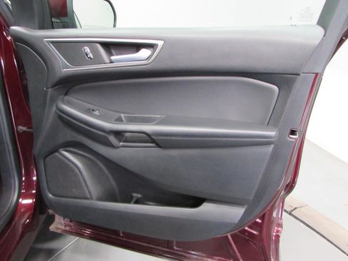 Used 2024 Ford Edge SEL AWD/4WD image 16