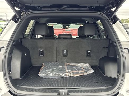 New 2026 GMC Terrain AT4 w/ LPO, Floor Liner Package image 10