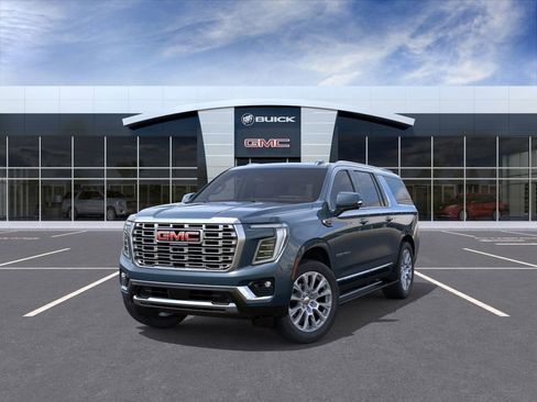 New 2026 GMC Yukon XL Denali w/ Sun & Power Step Package AWD/4WD image 8