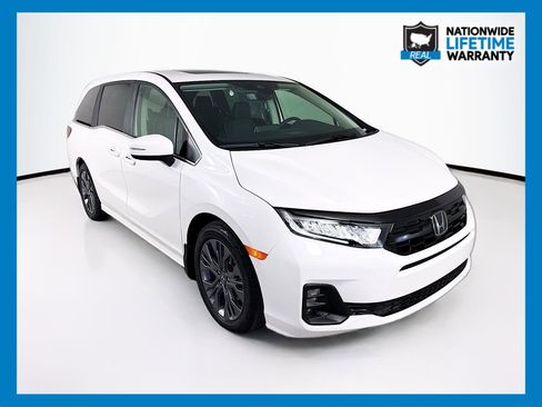 New 2026 Honda Odyssey Touring image 1