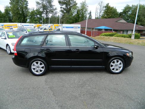 Used 2006 Volvo V50 2.4i FWD image 9
