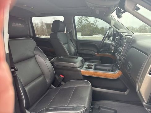 Used 2017 Chevrolet Silverado 2500 High Country w/ Duramax Plus Package image 10