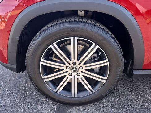 Certified 2025 Mercedes-Benz GLE 450e 4MATIC image 9