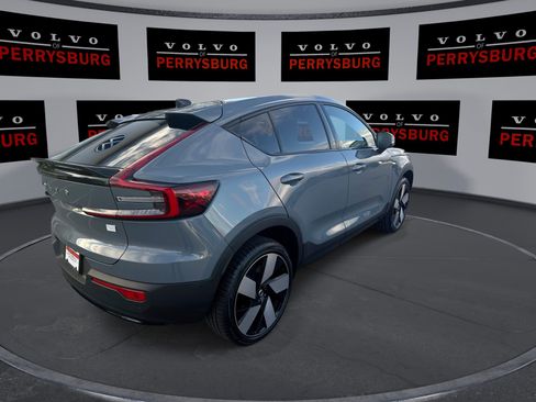 Used 2023 Volvo C40 P8 Recharge Ultimate image 8