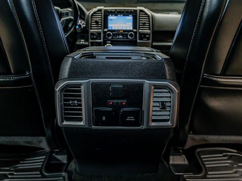 Used 2018 Ford F150 Platinum w/ Equipment Group 701A Luxury AWD/4WD image 23