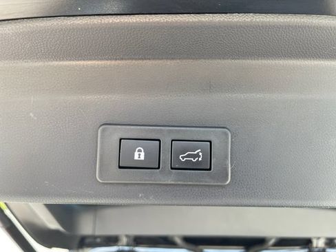 Used 2024 Subaru Ascent Limited w/ Technology Package AWD/4WD image 22