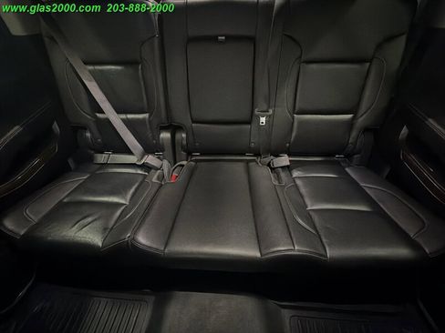 Used 2019 Chevrolet Suburban LT image 24