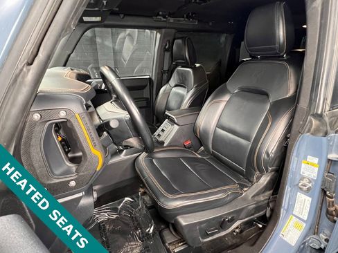Used 2024 Ford Bronco Badlands image 3