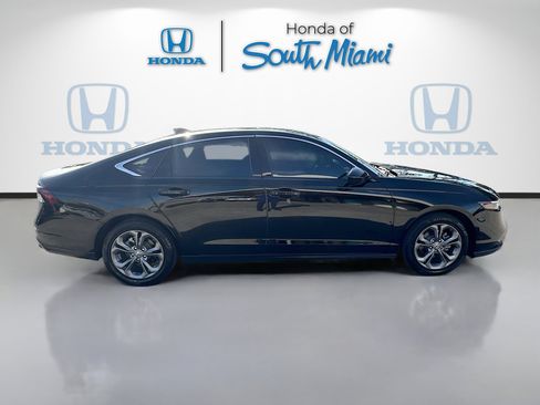 Certified 2023 Honda Accord EX image 8