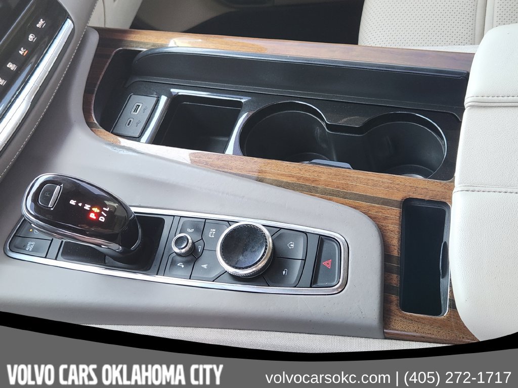 Used 2023 Cadillac Escalade ESV Premium Luxury Platinum AWD/4WD image 16