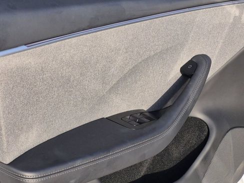 Used 2024 Tesla Model 3 Standard Range RWD image 11