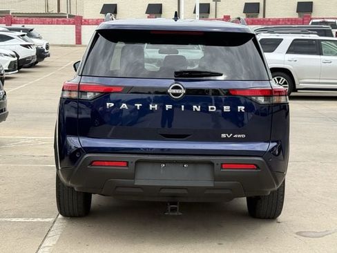 Used 2024 Nissan Pathfinder SV AWD/4WD image 5