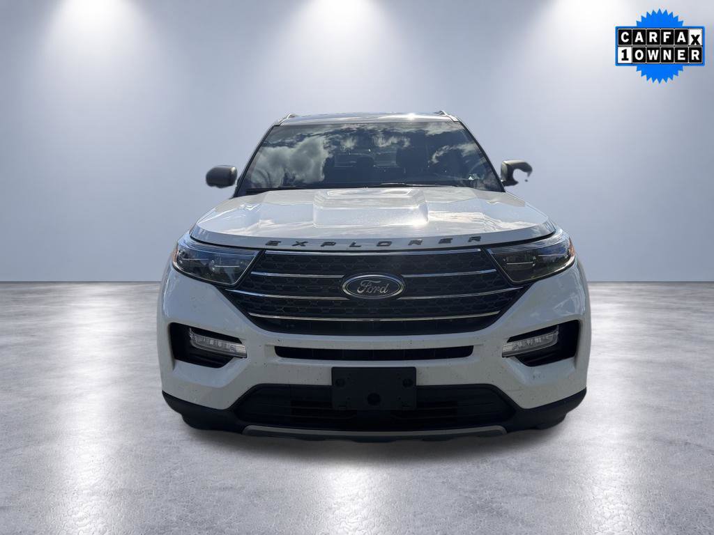 Used 2021 Ford Explorer XLT w/ Equipment Group 202A AWD/4WD image 2