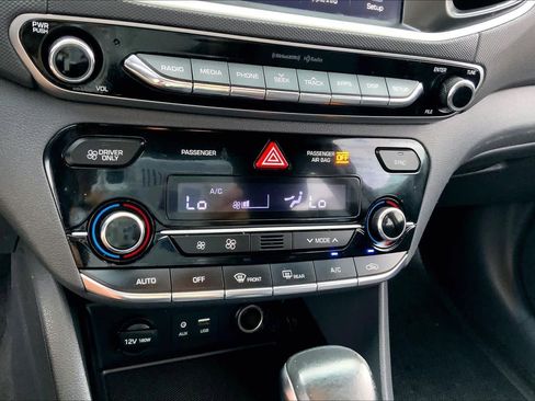 Used 2018 Hyundai Ioniq SEL image 32