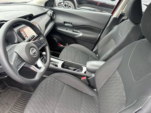 Used 2024 Nissan Kicks SV FWD image 7