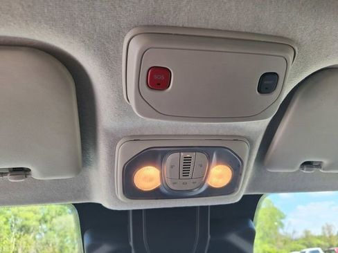 Used 2025 RAM ProMaster 2500 w/ U-Haul Equipment Group FWD image 24
