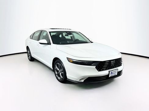 Used 2023 Honda Accord EX image 1