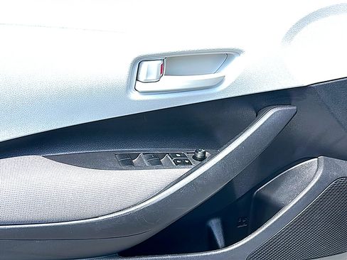 Used 2024 Toyota Corolla LE FWD image 16