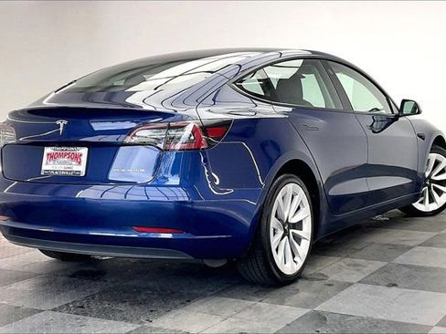 Used 2022 Tesla Model 3 Long Range AWD/4WD image 12
